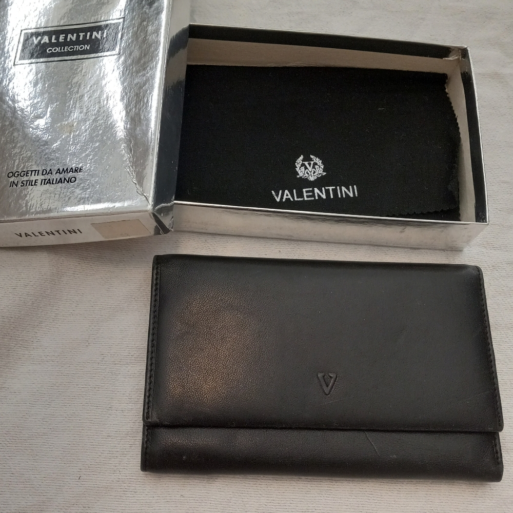 EUC Emporio Valentino trifold wallet, black leather